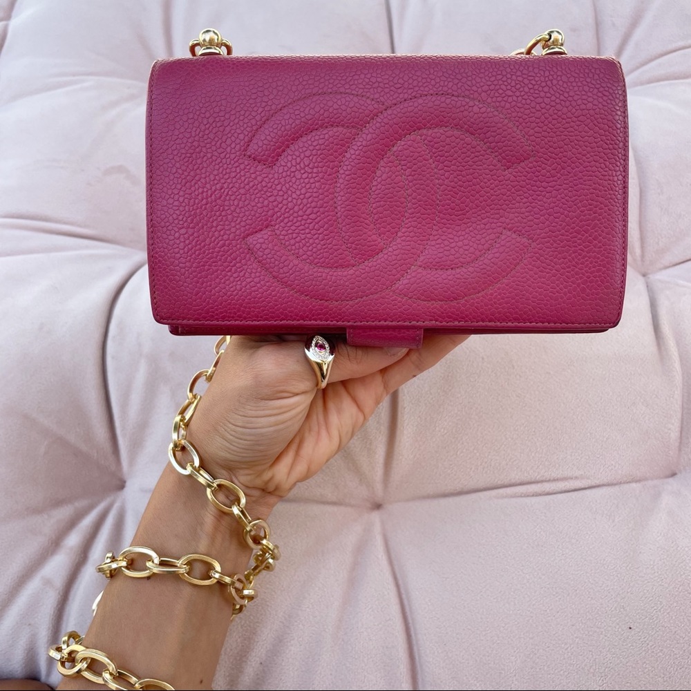 Chanel 1996-1997 CC Caviar Wallet on Chain in Pink w/Dust Bag